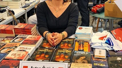 Yazar Ayten Öztürk Kırklareli'nde Bıçaklandı