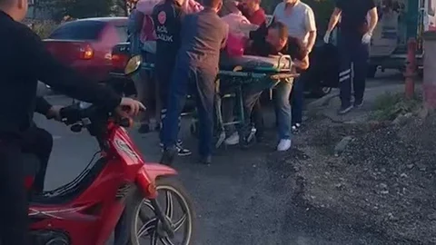 Göğüs Ağrısı Olan Kişi Ambulansla Kurtarıldı