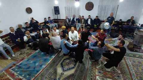 Bolu'da Geleneksel Orta Oyunu Eğlencesi