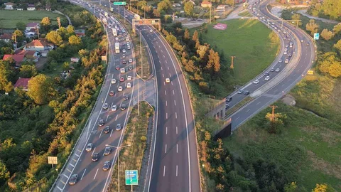 Düzce'de Trafik Yoğunluğu Devam Ediyor