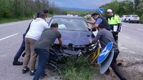 Kastamonu'da Üç Araç Çarpıştı