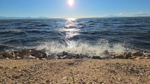 Van Gölü'nde Rüzgarın Etkisi Artıyor