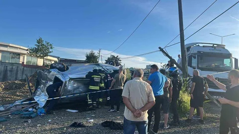 Tekirdağ'da Midibüs Ve Panelvan Kazası