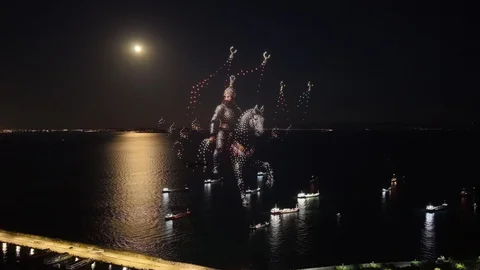 İstanbul'da Dron Gösterisi Yapıldı