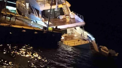 Sinop'ta Lüks Yat Su Aldı
