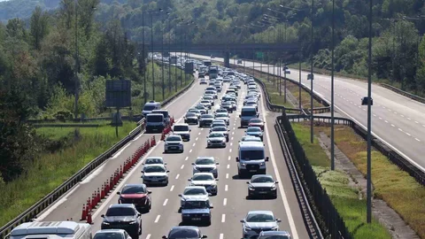 Bolu Geçişinde Trafik Yoğunluğu Yaşanıyor