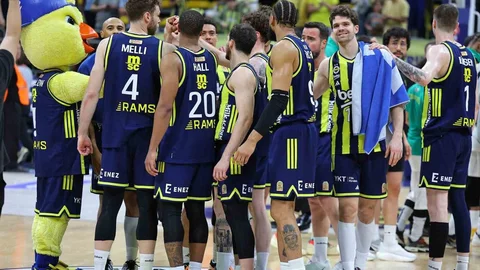 Fenerbahçe, A. Efes’i Ağırlıyor