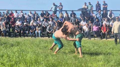 700 Yıllık Güreş Geleneği Düzce'de Yaşatıldı