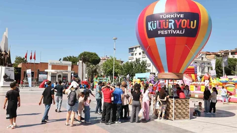 Manisa'da Kültür Yolu Festivali Rüzgarı