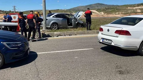 Siirt'te İki Otomobil Kazası
