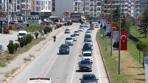 Afyonkarahisar-Antalya Yolunda Yoğunluk Devam Ediyor