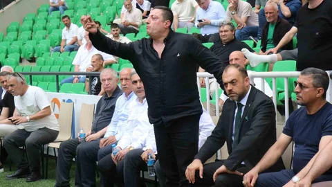 Sakaryaspor Kongresinde Gerginlik Yaşandı