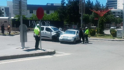 Batman'da Trafik Kazası: 3 Yaralı