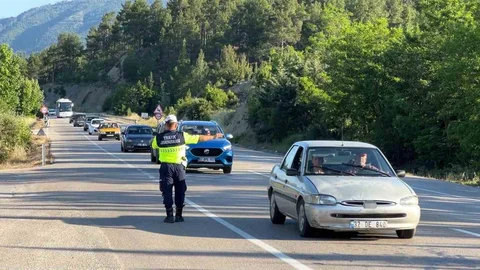 Burdur'da Jandarma Denetimleri Devam Ediyor