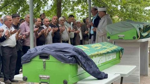 Samsun'da Genç Çiftin Cenazesi Yan Yana Defnedildi