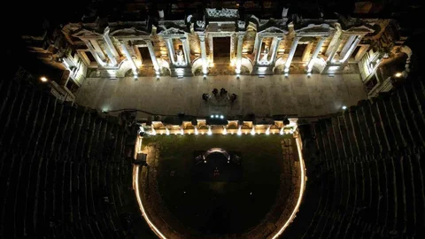 Hierapolis’te Gece Müzeciliği Sezonu Açıldı