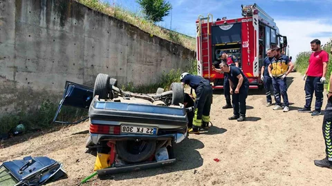 Tekirdağ'da Otomobil Menfeze Uçtu