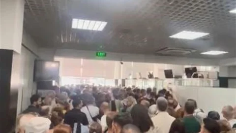 Artvin Sarp Sınır Kapısı'nda Yoğun Geçişler