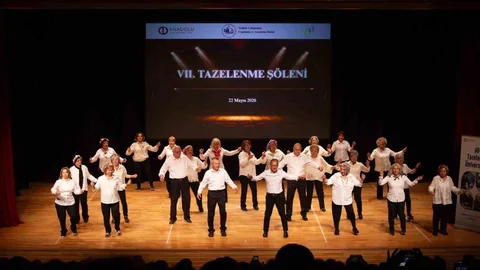 Tazelenme Üniversitesi Dönem Sonunu Kutladı