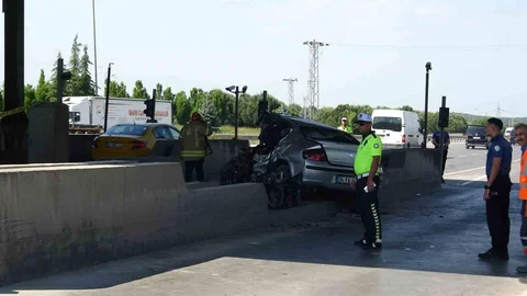 Tuzla'da Feci Trafik Kazası
