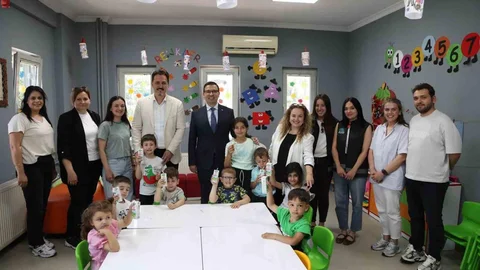 Nilüfer Belediyesi Süt Dağıtımı Yapıyor