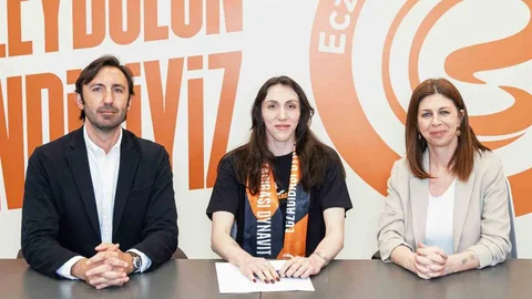 Eczacıbaşı Dynavit Aslı Kalaç'ı Transfer Etti