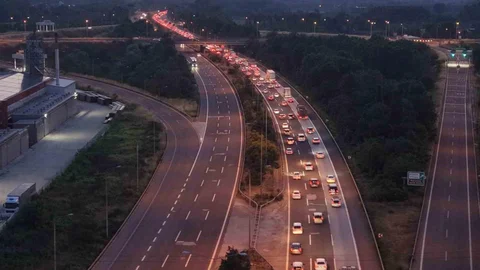Düzce Geçişinde Trafik Beklentisi Devam Ediyor