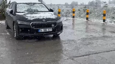Ardahan'da Aniden Bastıran Kar Yağışı