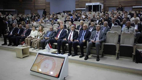 Gedik Piliç Uşak'ta Kongreye Sponsor Oldu