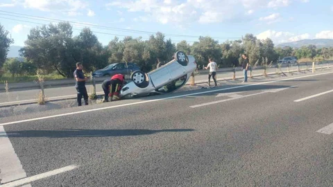 Balıkesir'de Trafik Kazası: 2 Yaralı