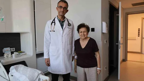 80 Yaşındaki Kalp Hastasına Ameliyatsız İşlem Yapıldı