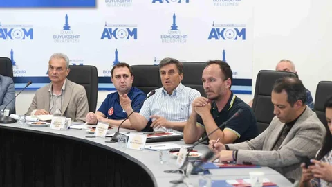 İzmir'de Yangın Hazırlıkları Zirvesi