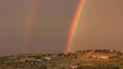 Elazığ'da Gökkuşağı Görsel Şölen Yarattı