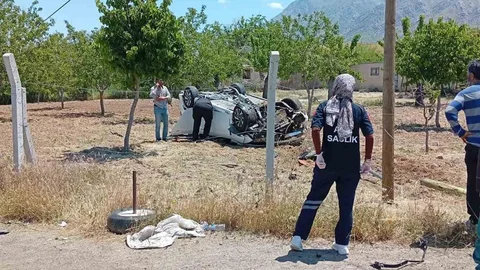 Elazığ'da Takla Atan Otomobil Kazası