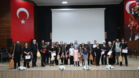 Edremit'te Müzik Dinletisi Düzenlendi