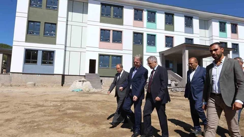 Bingöl'de Okul İnşaatı İncelemesi
