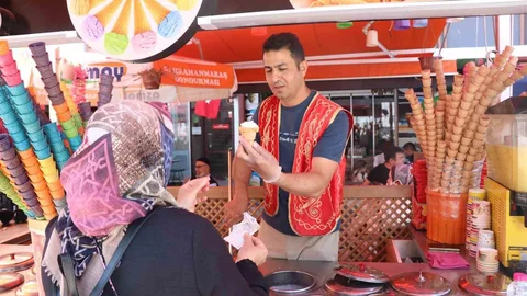 Bolu'da Dondurma Satışları Artıyor
