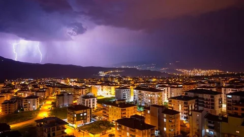 Karabük'te Şimşek Görsel Şöleni