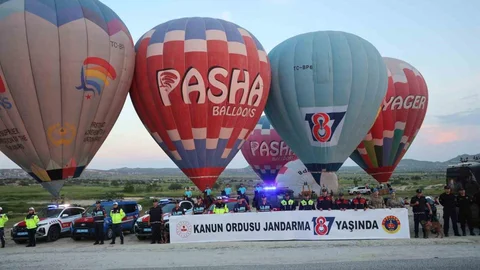 Kapadokya'da JÖAK'tan Gökyüzü Şovları