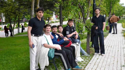 Öğrenciler Tarihi Yerleri Ziyaret Etti