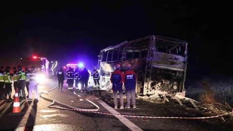 Denizli'de Otobüs Kazası Sonrası Cenazeler Teslim Edildi