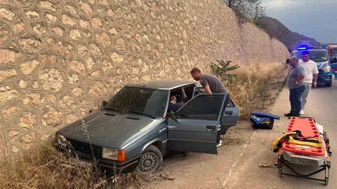 Bilecik’te Otomobil Şarampole Uçtu