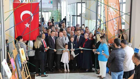 Kocasinan'da Akademi Sergisi Açıldı