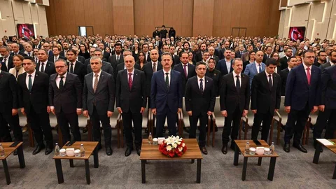 Savunma Sanayii'nde İnsan Kaynağı Vurgusu