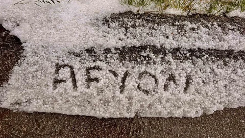 Afyonkarahisar'da Dolu Yağışı Etkili Oldu