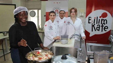 Amasya'da Afrikalı Öğrencilerden Türk Mutfağına Övgü