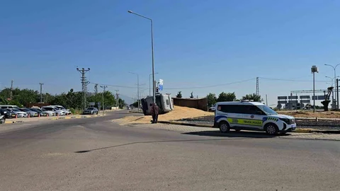 Gaziantep'te Tır Kazası Meydana Geldi