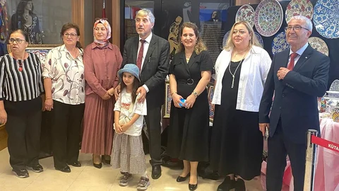 Kütahya'da Hayat Boyu Öğrenme Haftası Sergisi Açıldı