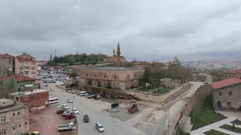 Sungur Bey Cami Yeniden Açılıyor