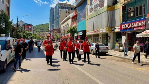 Afyonkarahisar'da Çevre İçin Yürüyüş Düzenlendi